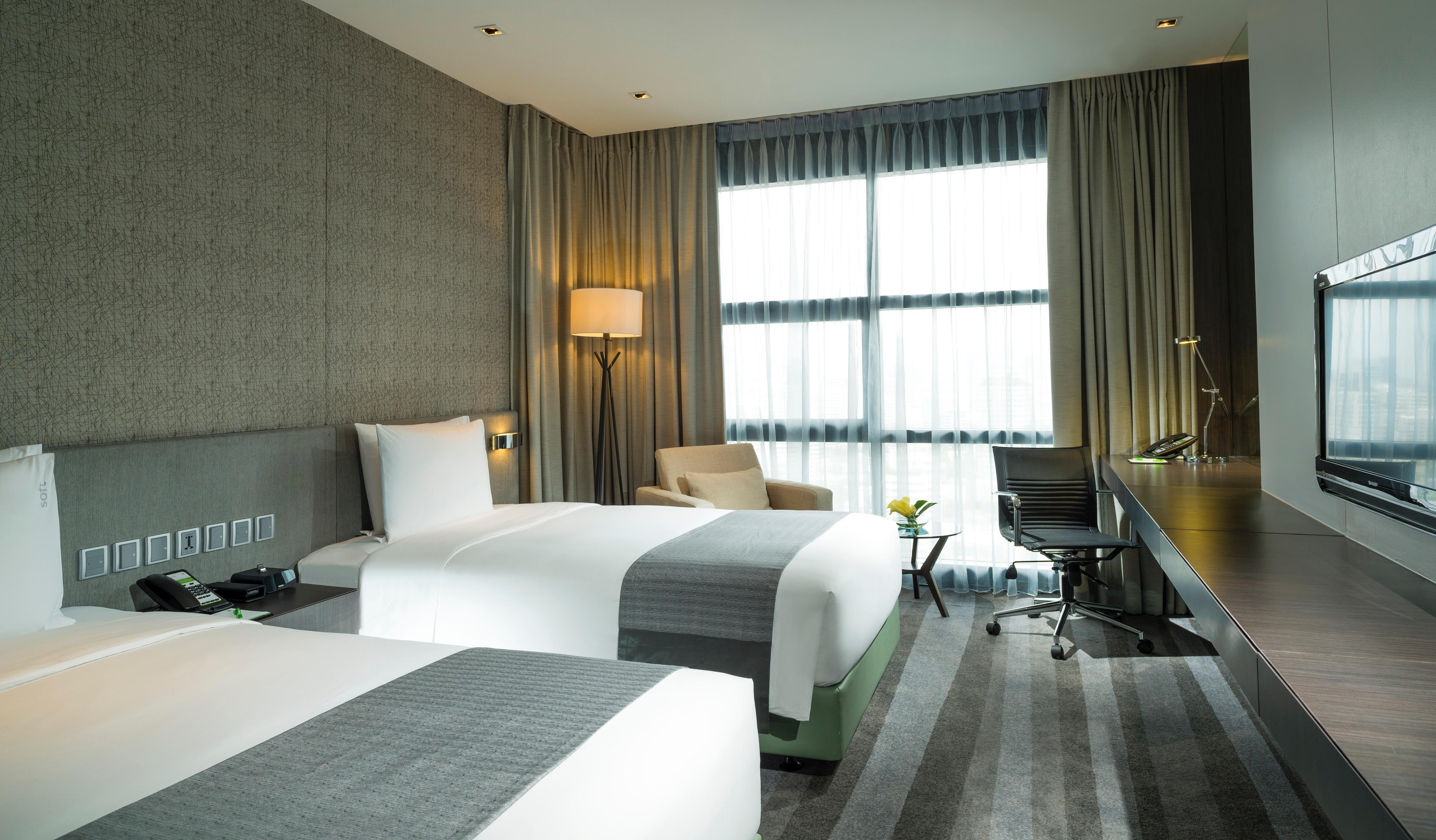 Holiday Inn Bangkok Sukhumvit By Ihg Exterior foto